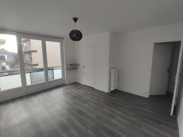 Appartement F3 à vendre - 3 pièces - 53.0 m2 - LIVRY GARGAN - 93 - ILE-DE-FRANCE - Century 21 Agence Du Cèdre